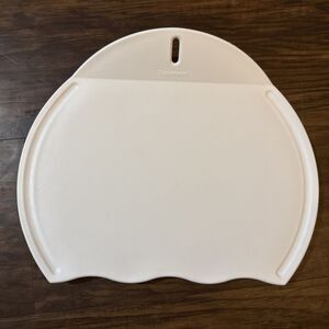 New Tupperware #3174 WHITE Over-the-Bowl Heavy Duty Cutting Board 10”